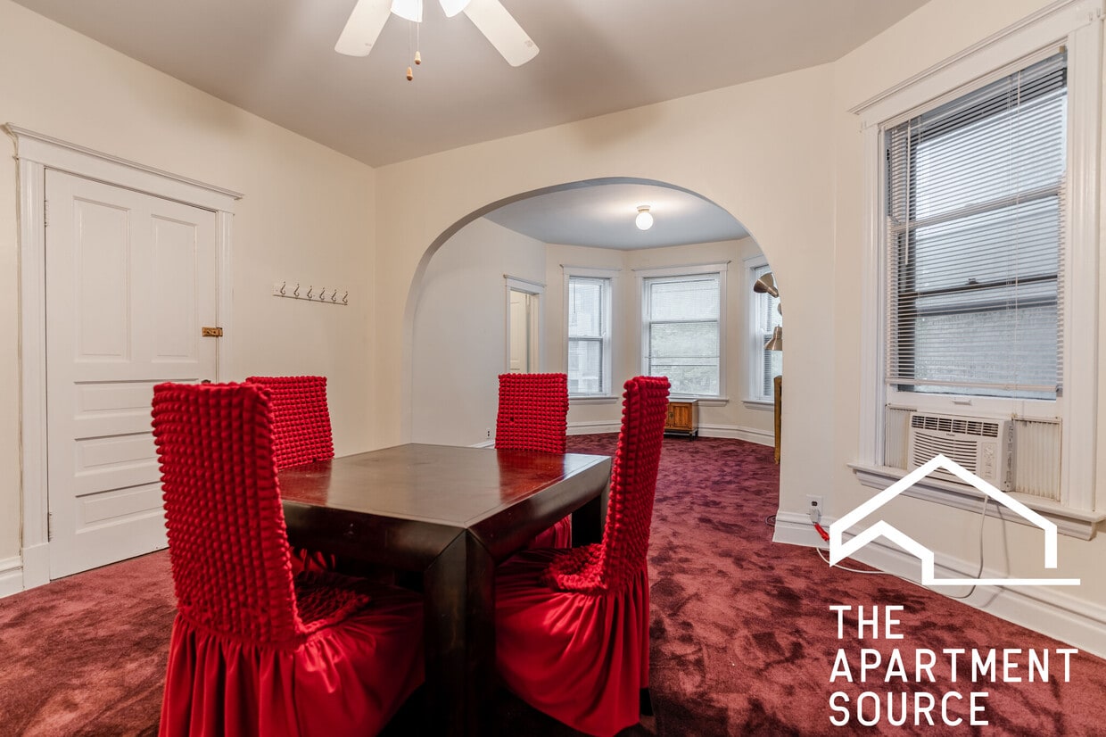 2646 N Mildred Ave, Chicago, IL 60614 Townhome Rentals in Chicago IL