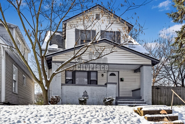 Foto del edificio - 1320 N Beville Ave