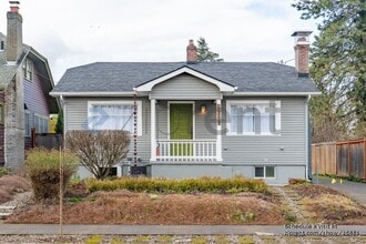 Building Photo - 3713 NE 15th Ave