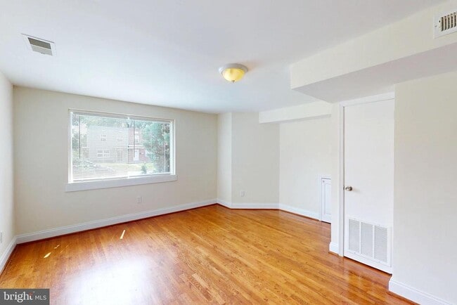 Building Photo - 8514 Chestnut Oak Rd