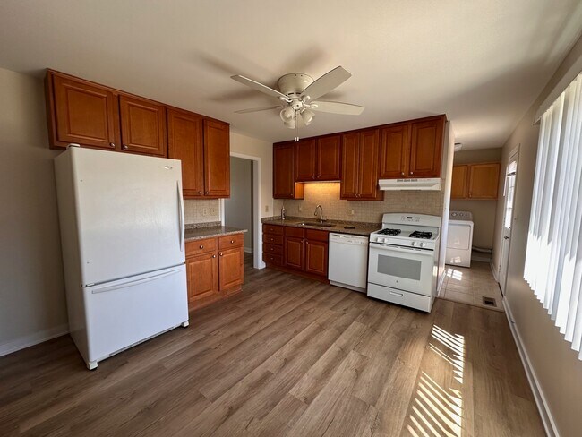 Foto del edificio - 515 Freeman Ave