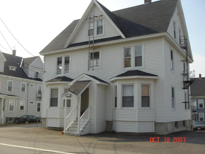 Exterior - 5 Arch St
