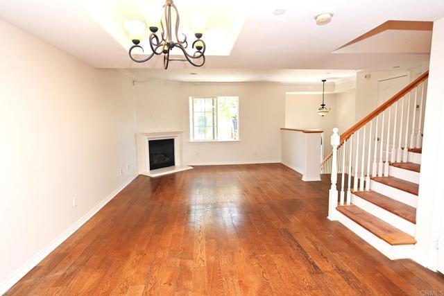 Foto del edificio - 1037 Loretta Ln