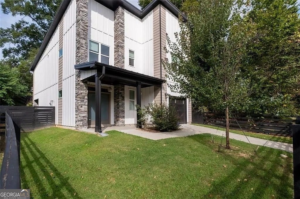 Foto principal - 813 Coleman St SW