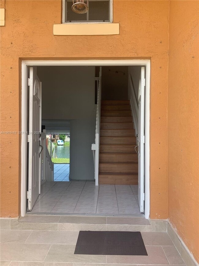 Building Photo - 985 NW 132nd Ct