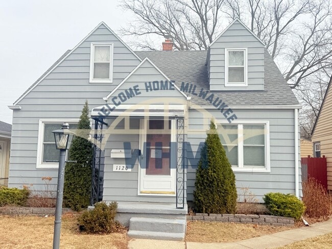 Building Photo - 1120 S 114th St