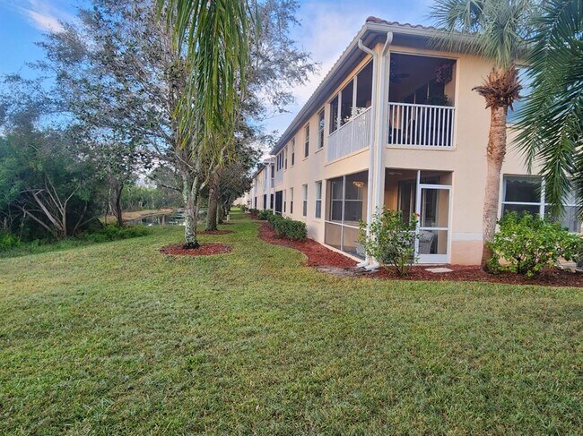 Building Photo - 4442 Corso Venetia Blvd