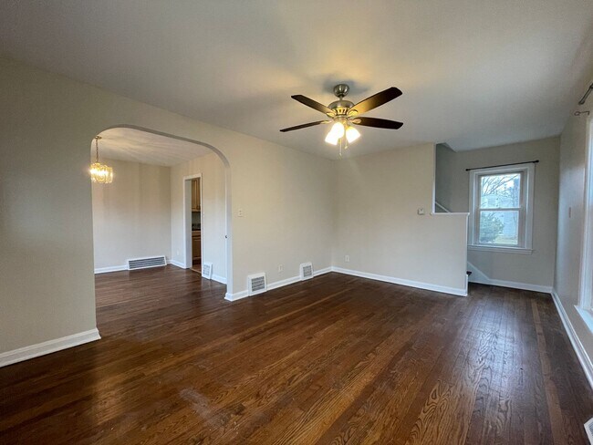 Foto del edificio - 52 Gould Ave