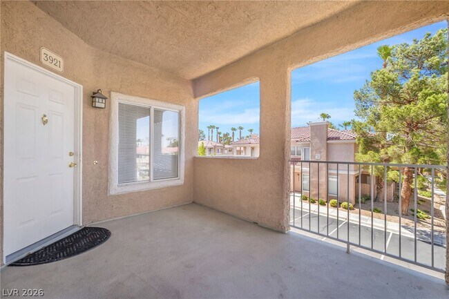 Foto del edificio - 251 S Green Valley Pkwy