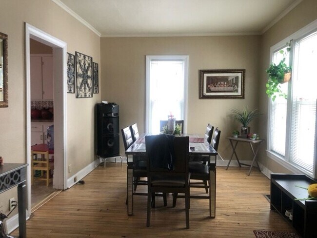 Foto del edificio - Spacious 3-Bedroom, 1.5 Bath Home for Rent