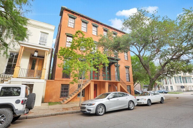 Foto del edificio - 703 Barnard St