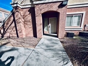 Building Photo - 353 Amber Pine St