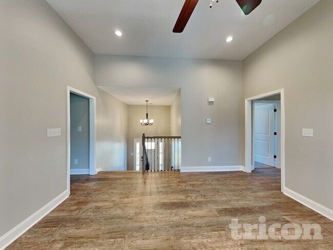 Foto del edificio - 1059 Spicer Dr