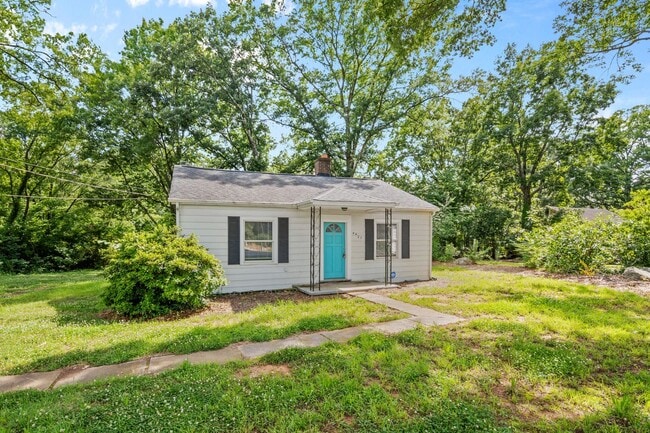 Building Photo - 4427 Northaven Dr