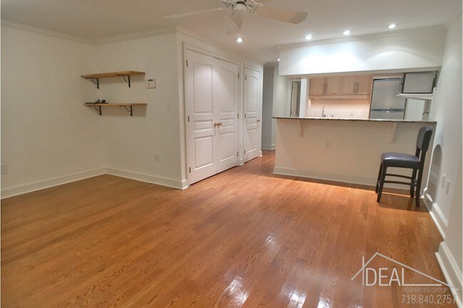 Building Photo - 28 Willow Street #GardenR