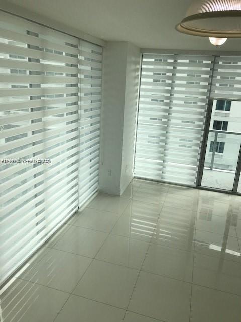 Foto del edificio - 79 SW 12th St