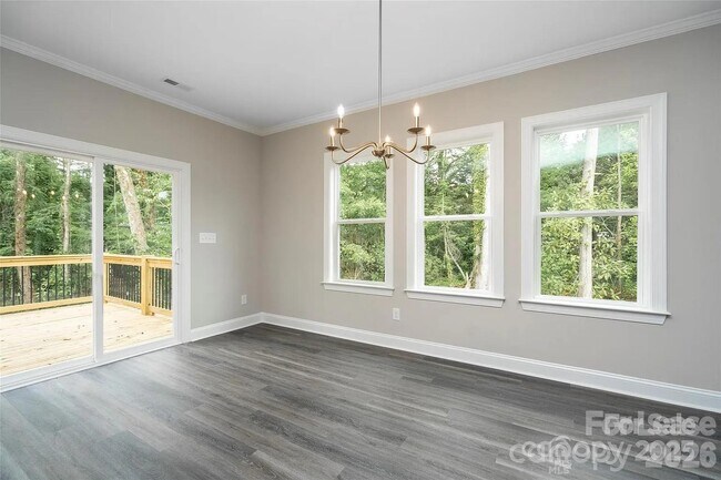 Foto del edificio - 1721 Balfour Ln