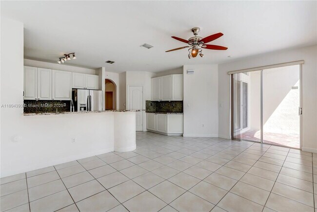 Building Photo - 5549 NW 113th Ct