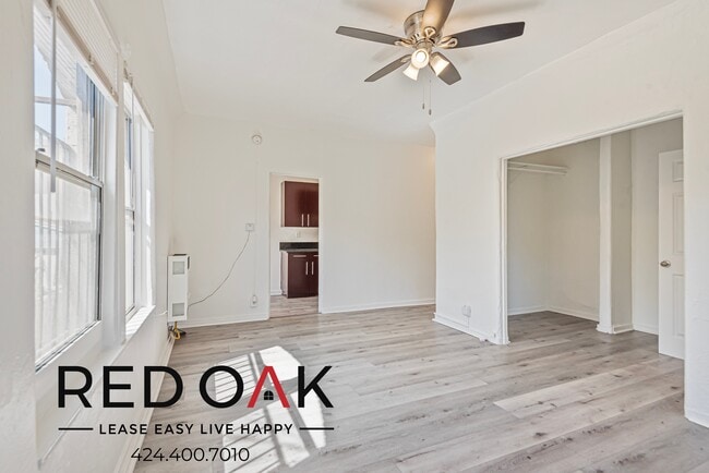 Foto del edificio - 5600 Fernwood Ave