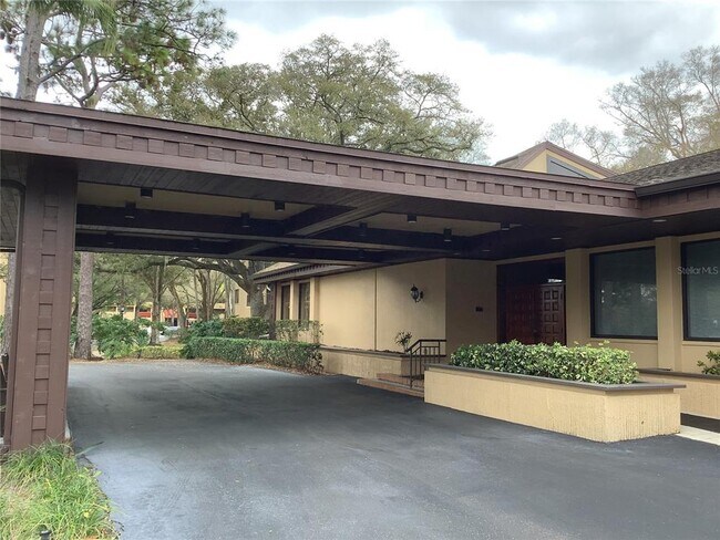 Building Photo - 3078 Eastland Blvd