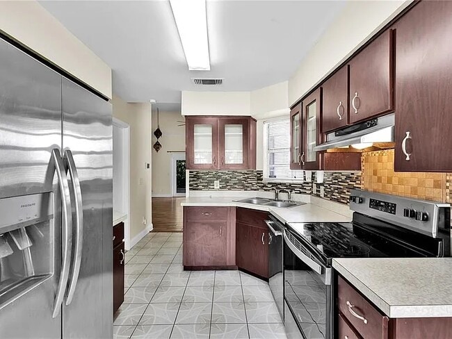 Building Photo - 7212 Alston Ct