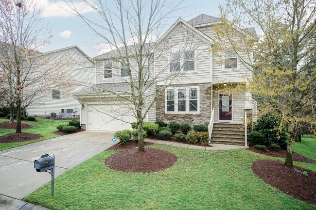 Building Photo - Gorgeous LARGE Family Home!