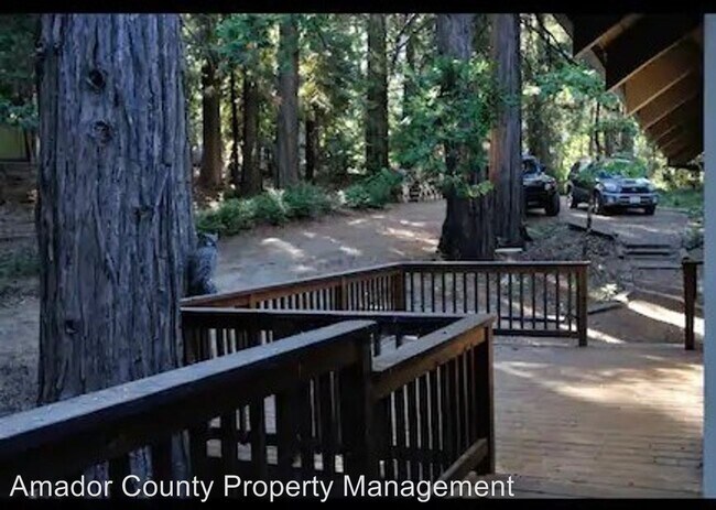 Foto del edificio - 2 br, 1 bath House - 28776 Wood Rd