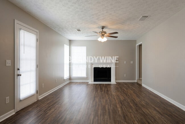 Building Photo - 3981 Ivy Trace Ln