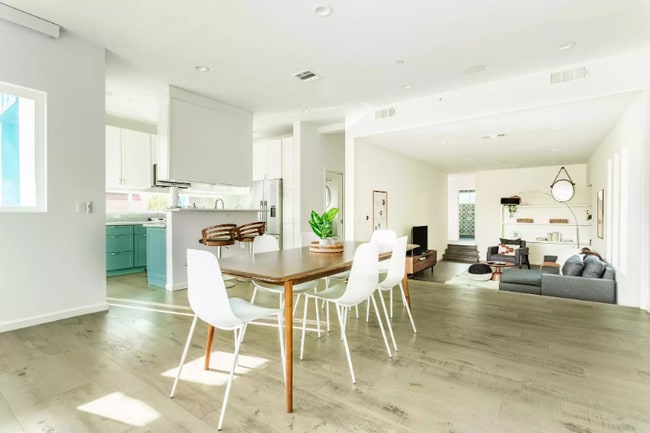 Foto del edificio - 611 Flower Ave