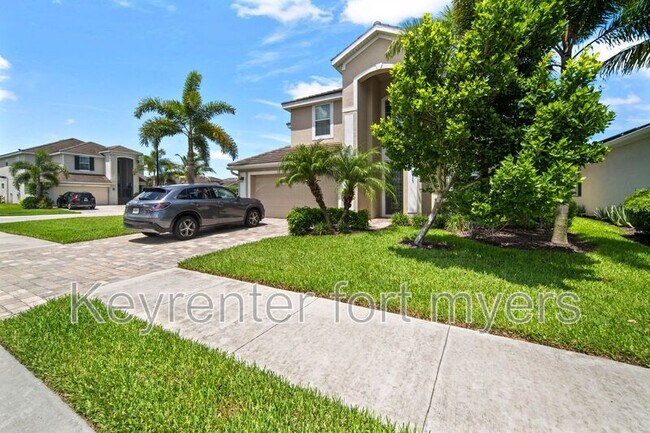 Building Photo - 4234 Bluegrass Dr