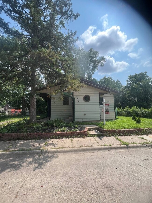 Building Photo - 2520 N Humboldt Ave