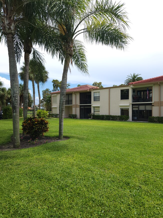First floor unit - 6051 Sun Blvd