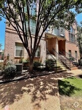Building Photo - 5808 La Vista Dr