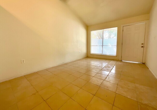 Foto del edificio - Lovely 3 Bedroom/ 2 Bath Home In Converse, TX!