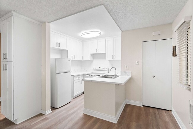 Interior Photo - Jasmine Villas