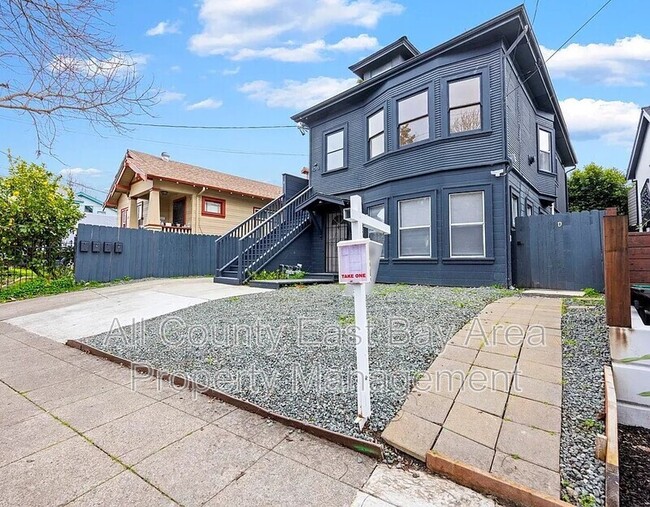 Photo - 1015 47th St Apartment