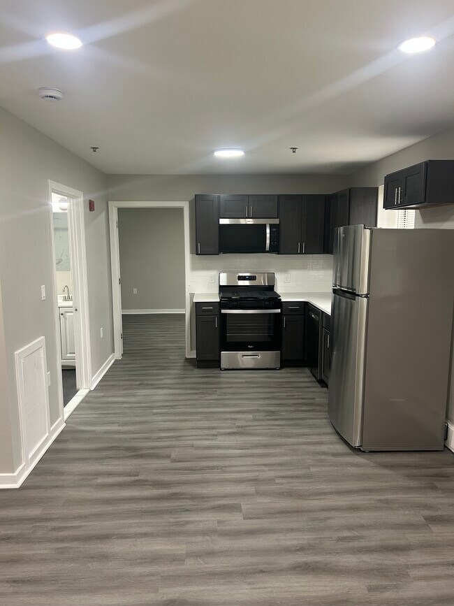 Foto del edificio - Austin Manor Apartments