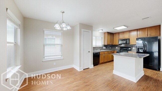 Building Photo - SELF TOUR NOW! - 26892 Manor Crest Ct, Kin...