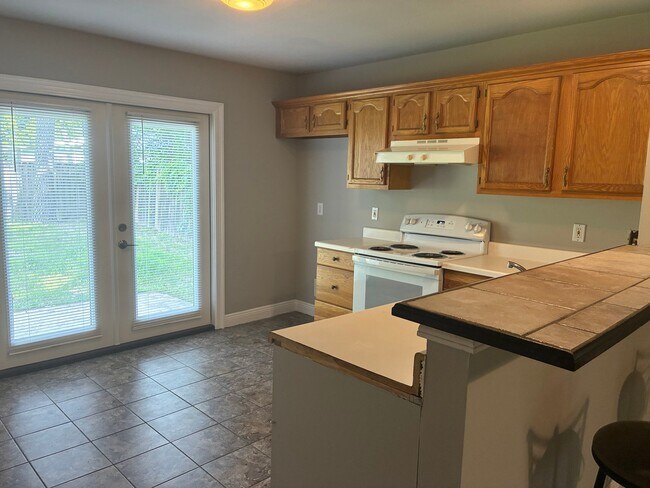 Foto del edificio - 57376 Beech Ave