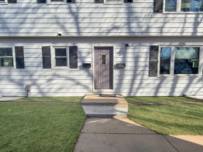 Foto del edificio - 5848 Washburn Ave S