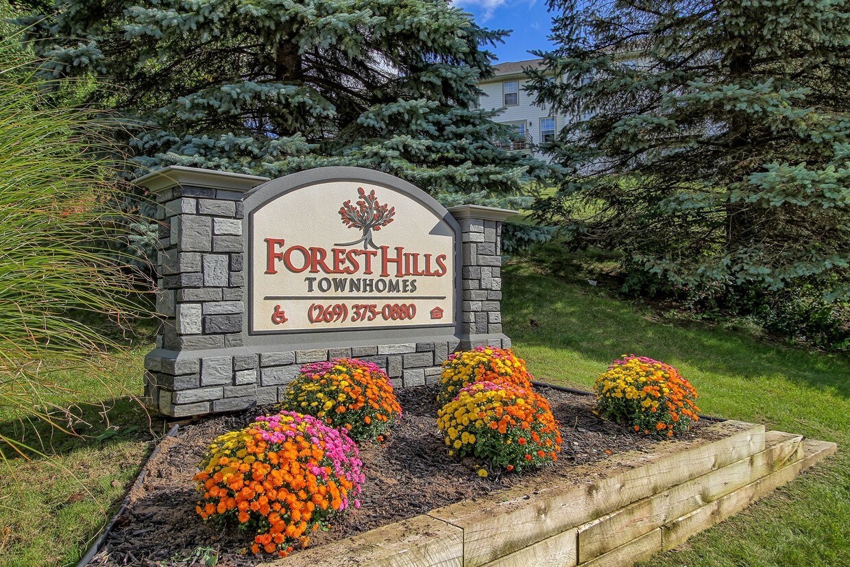 Forest Hills Townhomes Apartments Kalamazoo, MI