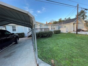 Building Photo - 16658 Meadowcroft St