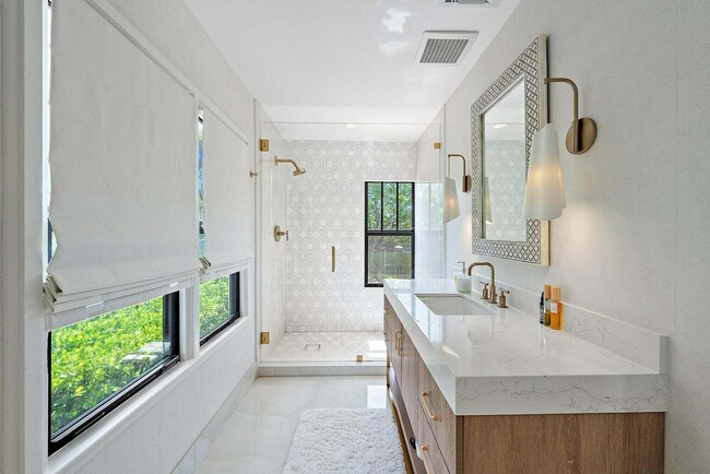 Foto del edificio - 3211 Washington Rd