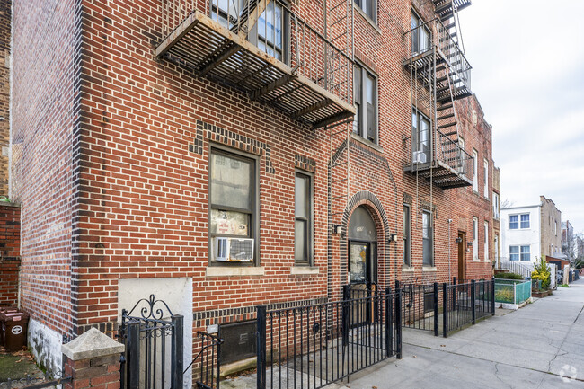 Building Photo - 1570 66th St