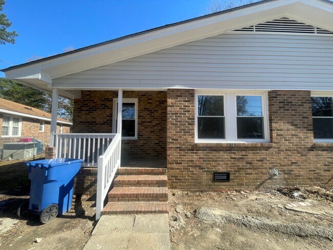 Foto del edificio - 303 Freeman St SE