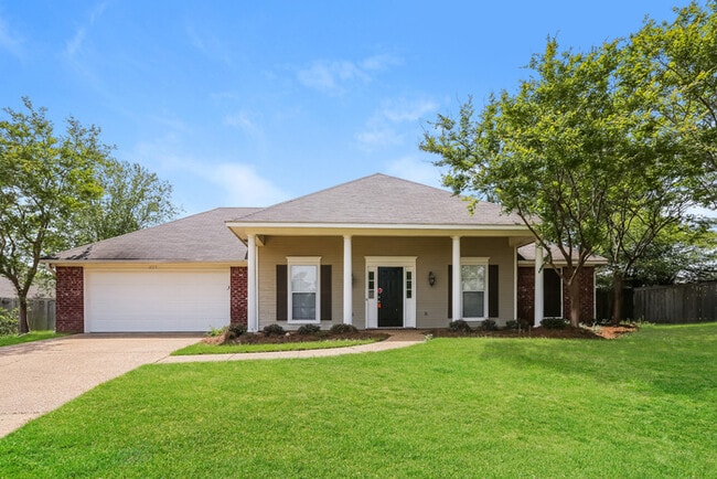 Building Photo - 403 Knights Cove W