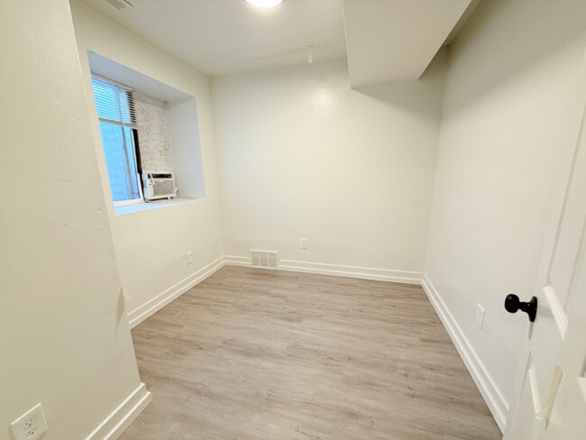 Foto del edificio - 3442 S 200 E