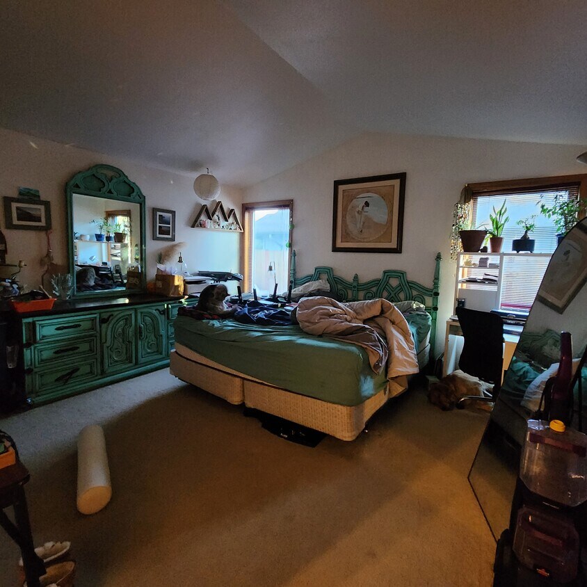 Foto del edificio - 1846 Labona Dr