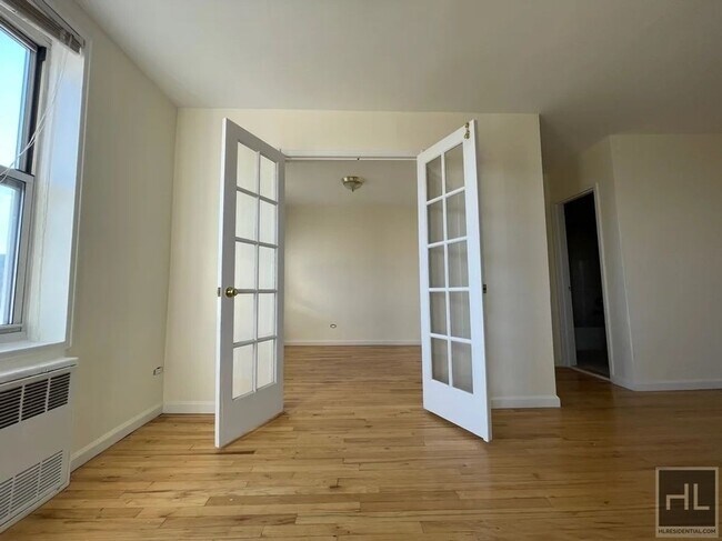 Foto del edificio - GRAND CENTRAL PARKWAY