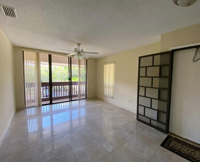 Foto del edificio - 9274 Sable Ridge Cir
